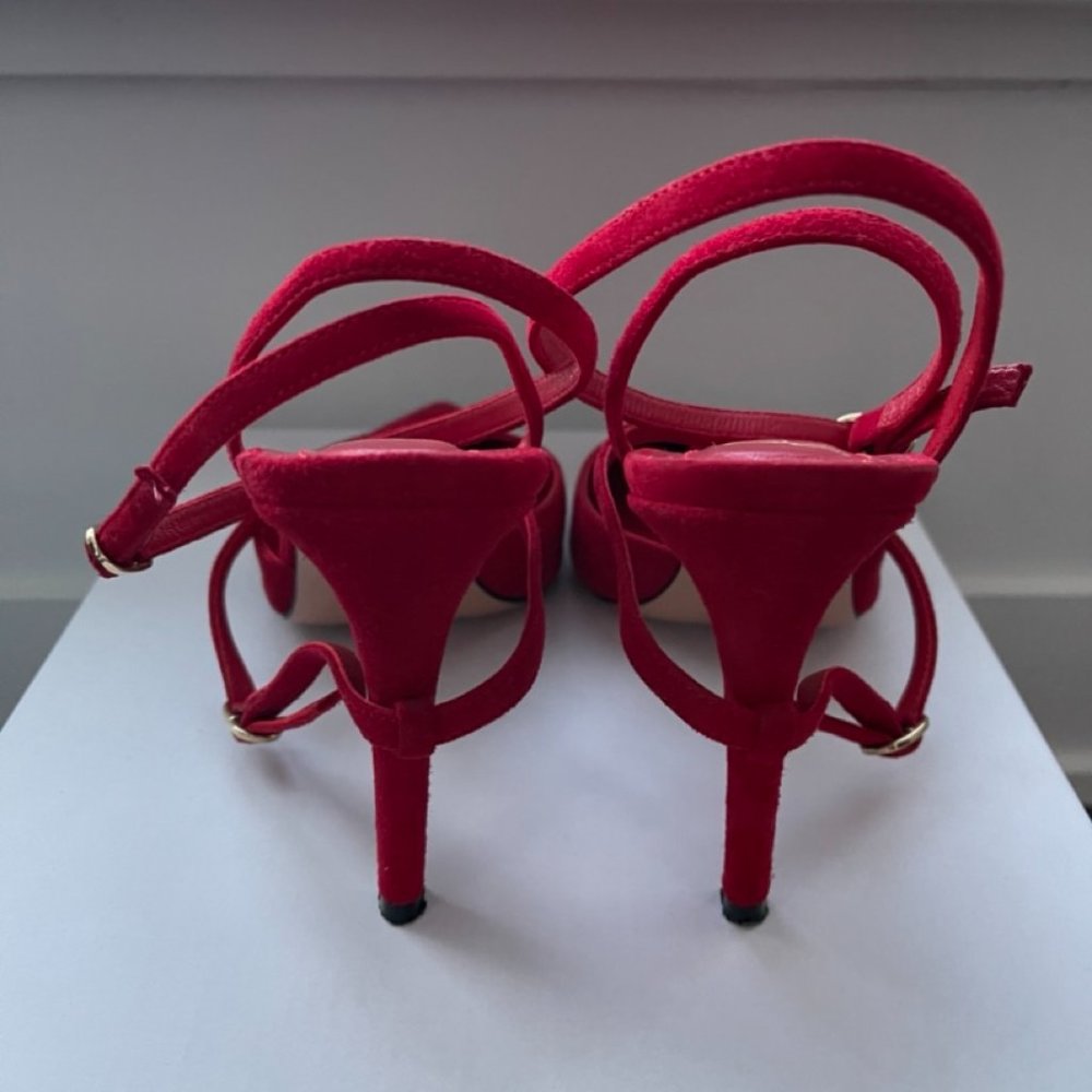 Heels (size 37) - Picture 3 of 9